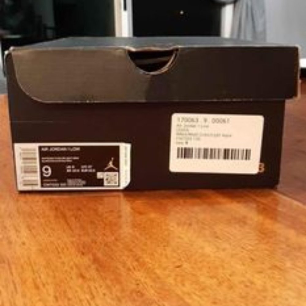 Mens Air Jordan 1 Low - Picture 6 of 6